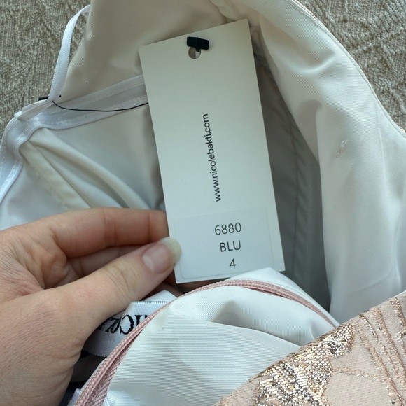 NWT Nicole Bakti 6880 Strapless Dress in Rose Gold Size 4 - Picture 5 of 6